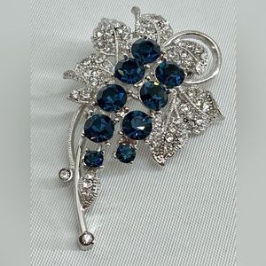 Vintage Dark Aquamarine & Clear Rhinestone Leaf Silver Tone 2.5" Brooch